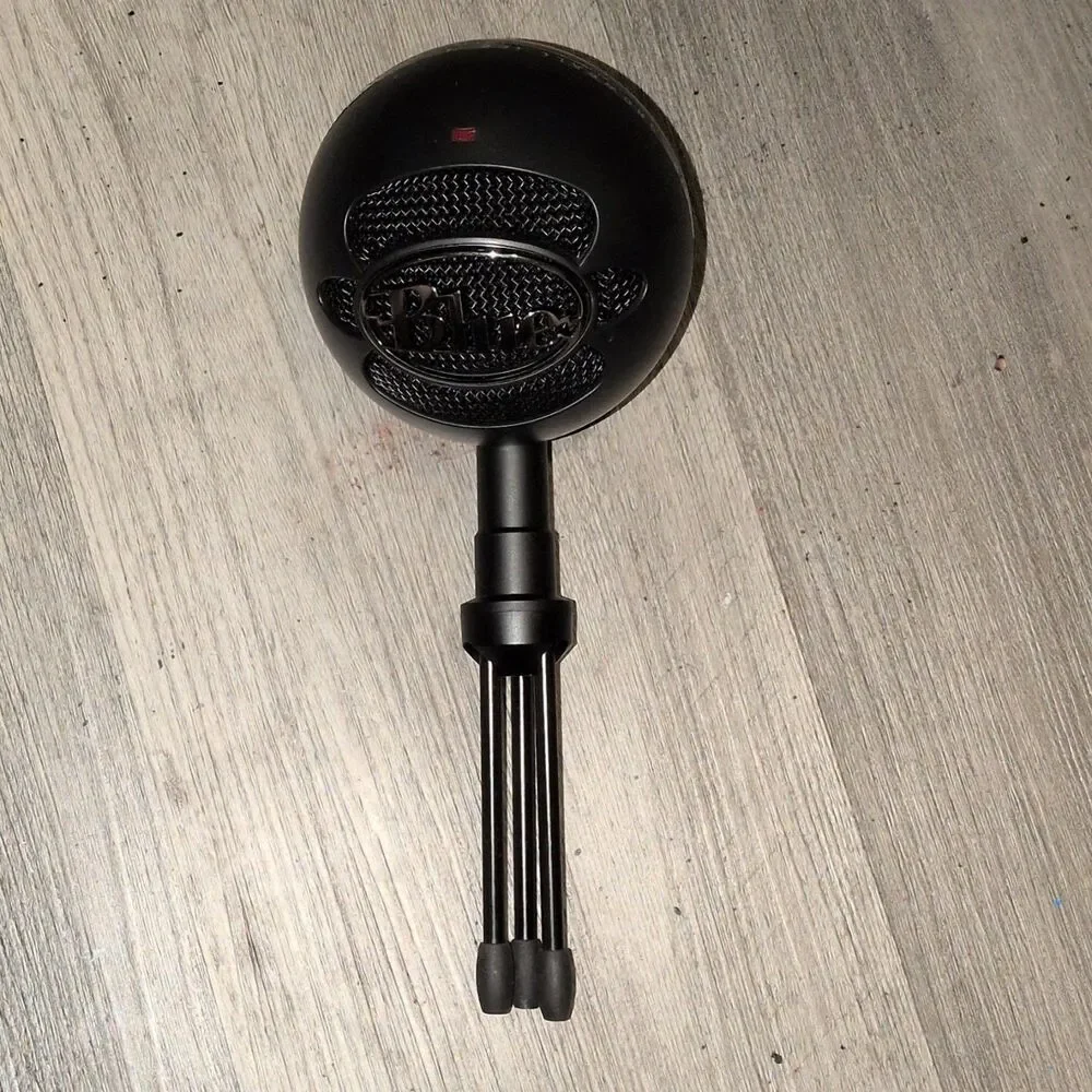 Brand New Blue Snowball ICE USB Microphone, Black, Adjustable Tripod Stand